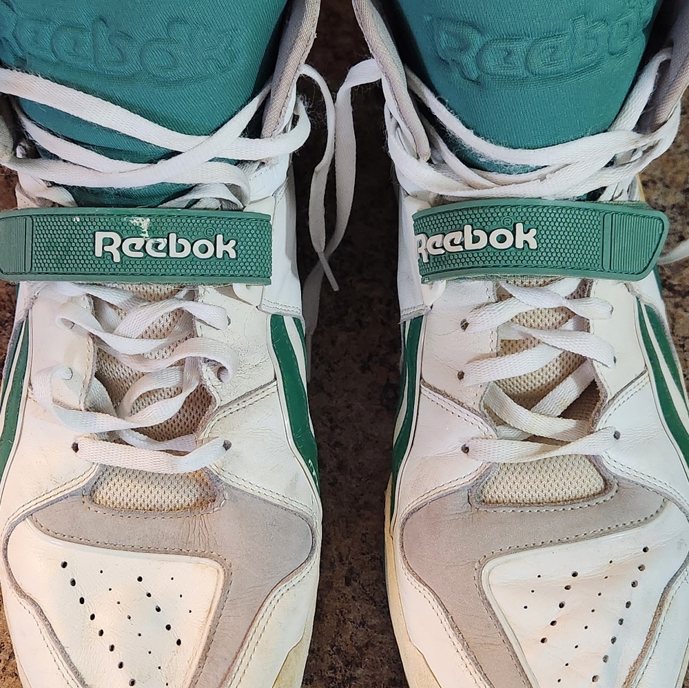 Original 1980s REEBOK COMMITMENT HIGH TOP SNEAKERS. - Picture 4 of 16